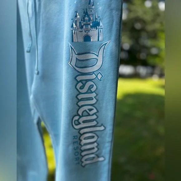 Walt Disney World Resort Castle Light Baby Blue Jogger Pant Sweatpants Pant - Picture 3 of 10